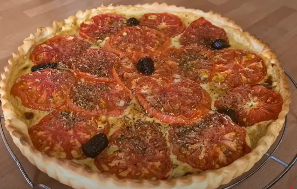 Tarte Thon Tomate : Une Recette Simple, Rapide et Savoureuse pour Toutes les Occasions